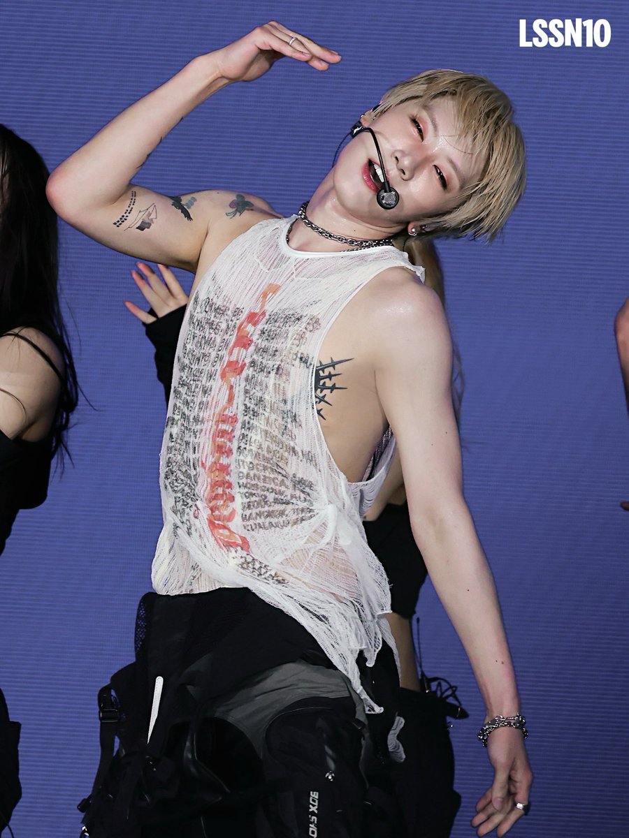 260214 SMTOWN BANGKOK

💦 SWEAT

#TENLEE #tenlee_1001 
#TEN #텐 #เตนล์ #李永钦
#TENxRajamangala 
#SMTOWNLIVE2025_26_BANGKOK