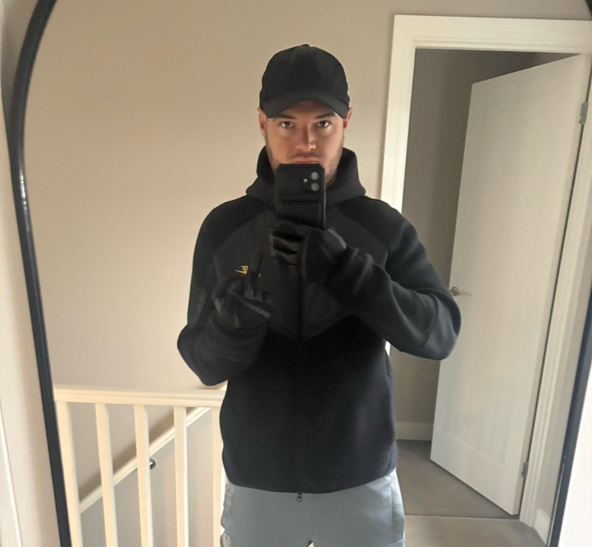 scallyjay124's tweet image. Which tight cash pussy is master going to fuck this afternoon? 

l will tease that cash pussy until it’s wet and leaking! 

Get in my DMs!