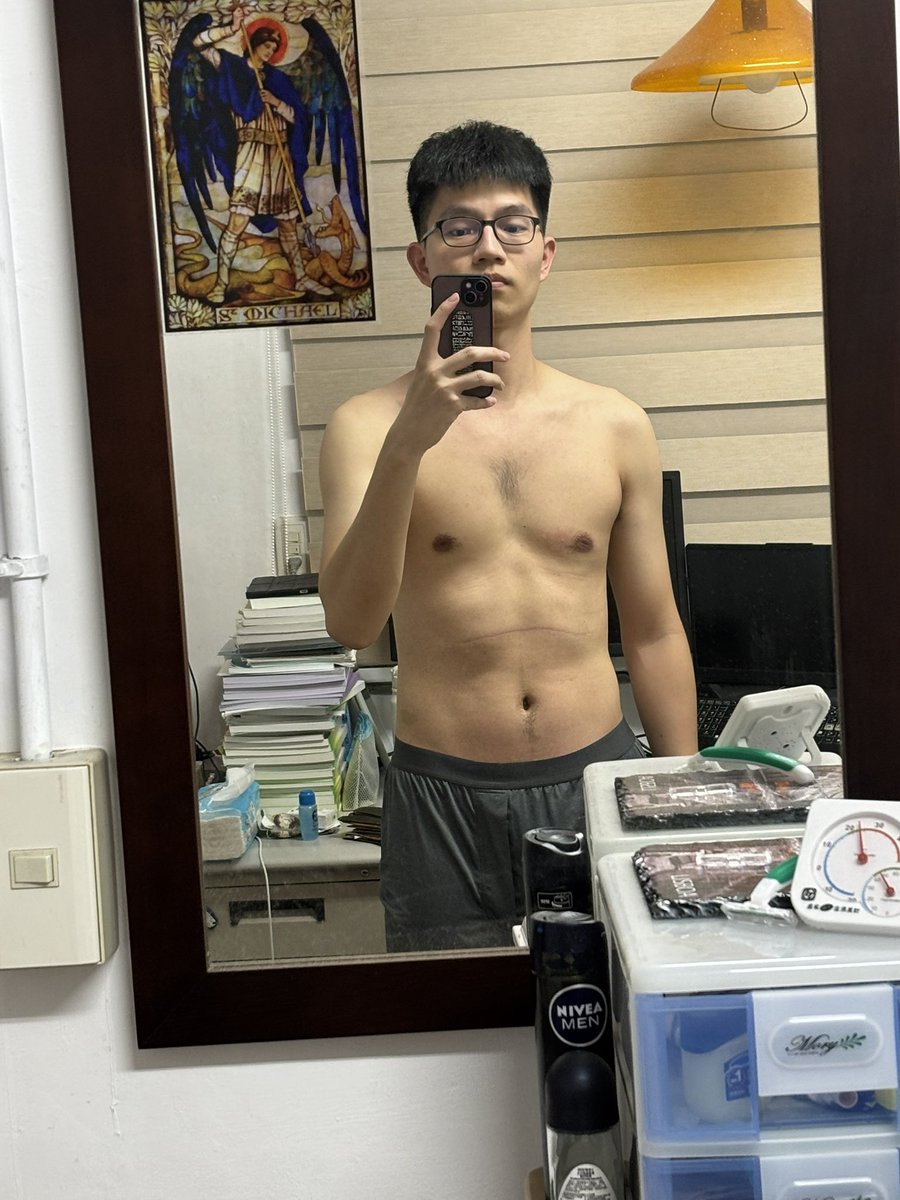 庵俺胺闇 tweet media