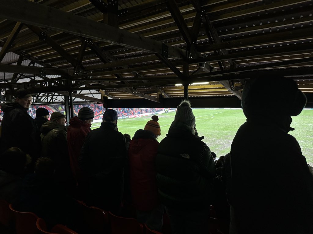 LiamKeen_Star's tweet photo. Someone let me know if there’s any goals today please #wwfc https://t.co/gcgmJSGWkb