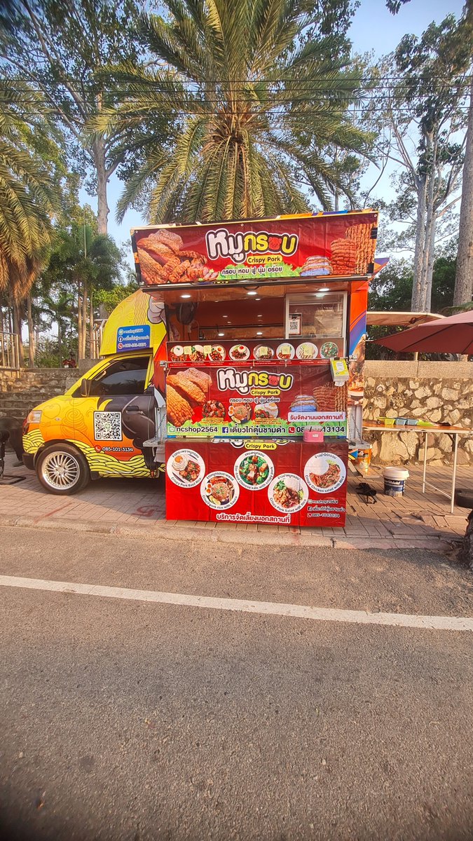 Trop mimi les Food truck à Bang Saray 😊