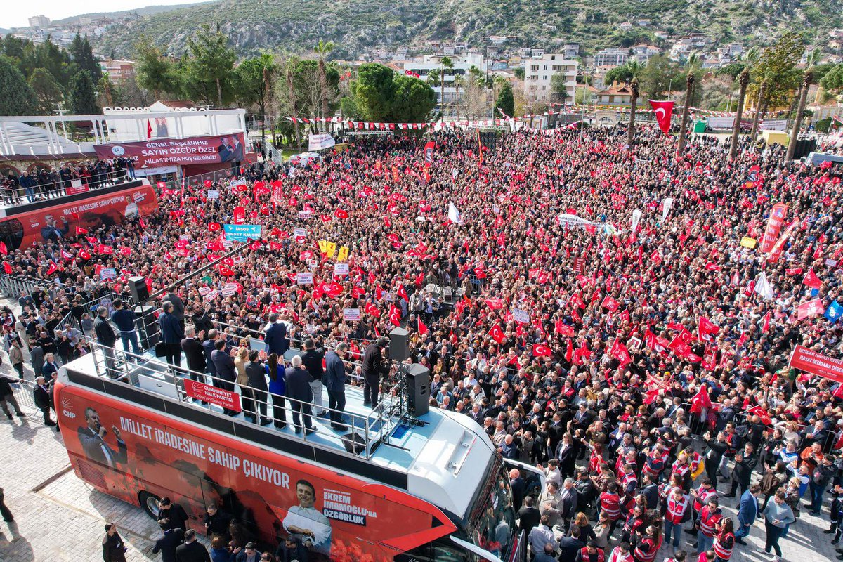 Bu yürüyüş iktidaradır.
Bu yürüyüş adaletedir.
Bu yürüyüş milletle beraberdir.

89.eylemde iradesini ortaya koyan Muğla’ya teşekkür ediyorum.

Ey Erdoğan, bu gelişi durduramayacaksın!

Ak Parti gidiyor, huzur geliyor!
Ak Parti gidiyor, bereket geliyor!