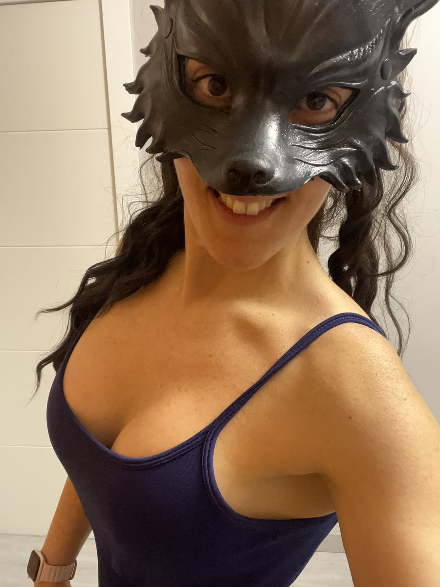 mist_valkiria's tweet photo. Disfruta del domingo.. ya queda menos para el verano 🤪🤪 https://t.co/YbGTUFds3u