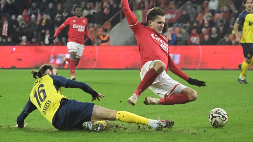 Signal Foot BE tweet media