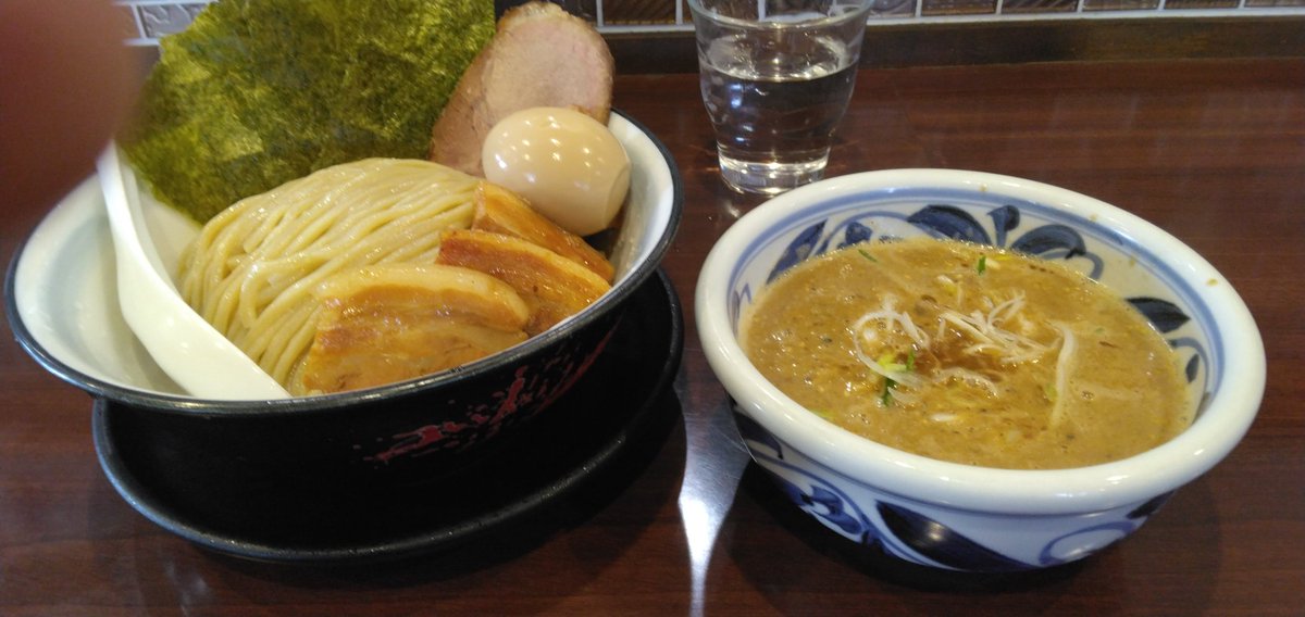 やっさん tweet media