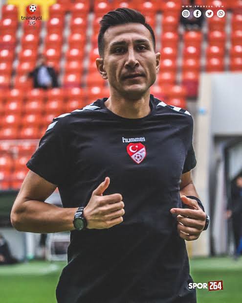 şerefin var mı şerefin ….