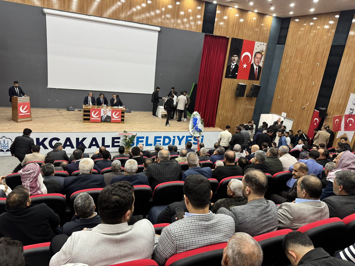 Akçakale 3. Olağan Kongresi 
MKYK Üyesi Genel Başkan Danışmanları, İl Başkanı ve Yardımcıları , İl Sorumluları, İlçe Başkanları, Karaköprü Belediye Başkan Vekilinin katılımlarıyla gerçekleştirildi.
İlçe başkanlığına seçilen Mehmet Özal ve yönetimini tebrik eder başarılar dileriz.