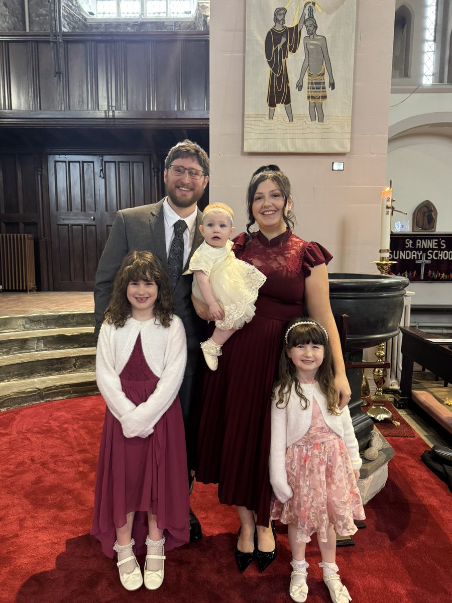 St Anne's Royton tweet media