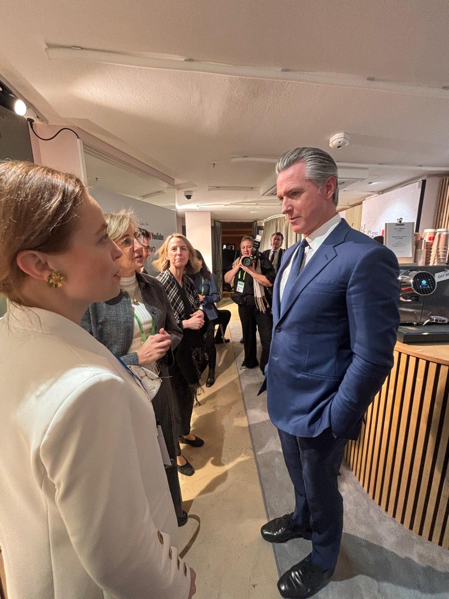 Alexandra de Hoop Scheffer tweet media