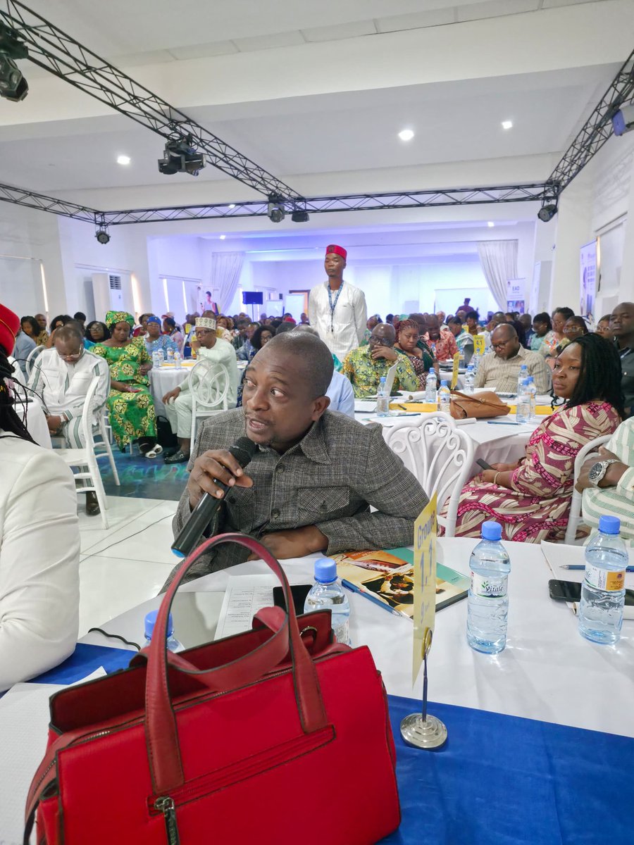 SOCIETE DES POSTES DU TOGO tweet media