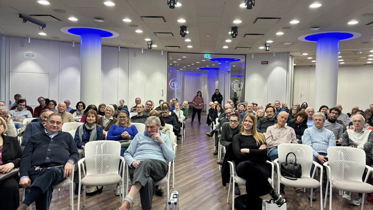 Tante persone a Milano per parlare di Per non restare a piedi. 🥳