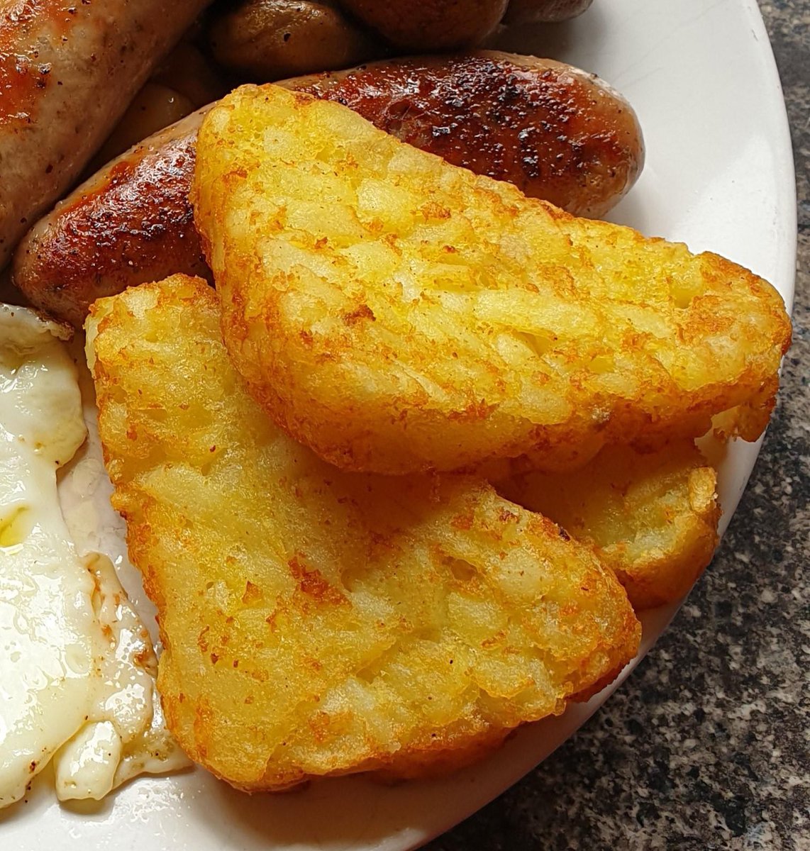 No Context Brits tweet media