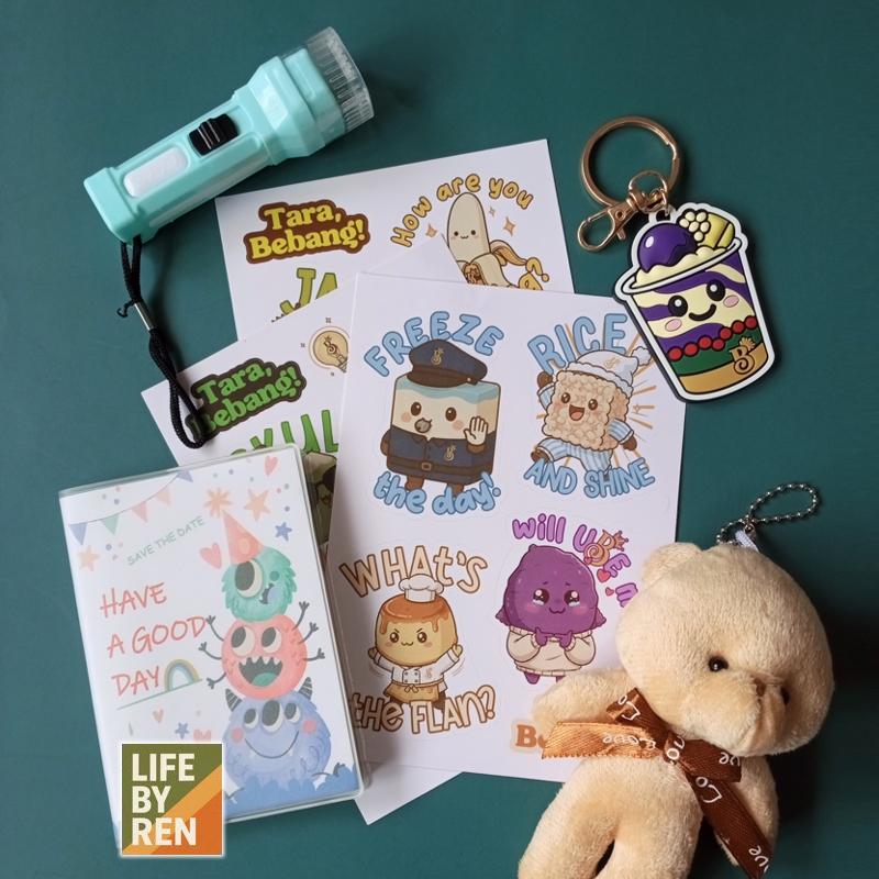 LifeByRen's tweet photo. Summer is unavoidable, but suffering is definitely optional when you’ve got these! 🍧✨ Scored some sweet treats and prizes at the #BebangPopSummer event!
#Bebang #BebangPopSummer #PatikimSaCavite #BebangHaloHalo #CreamiestHaloHaloInTheSolarSystem #UltimatePinoyMerienda https://t.co/JeGnB75Jgw
