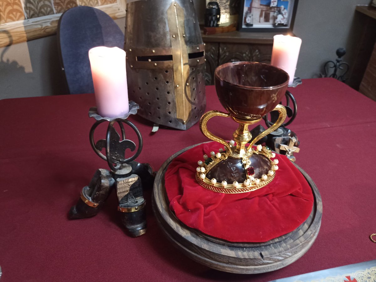 LA INDUSTRIA MAS IMPORTANTE DE ARAGÓN.
Un viaje al reino del Grial. A ese reino de caballeros y damas.  Sería un destino único a nivel mundial. Pero claro, para eso primero hay que saber contarlo. Cosa que no les da la gana hacerlo. 
youtube.com/watch?v=PfMp_5…