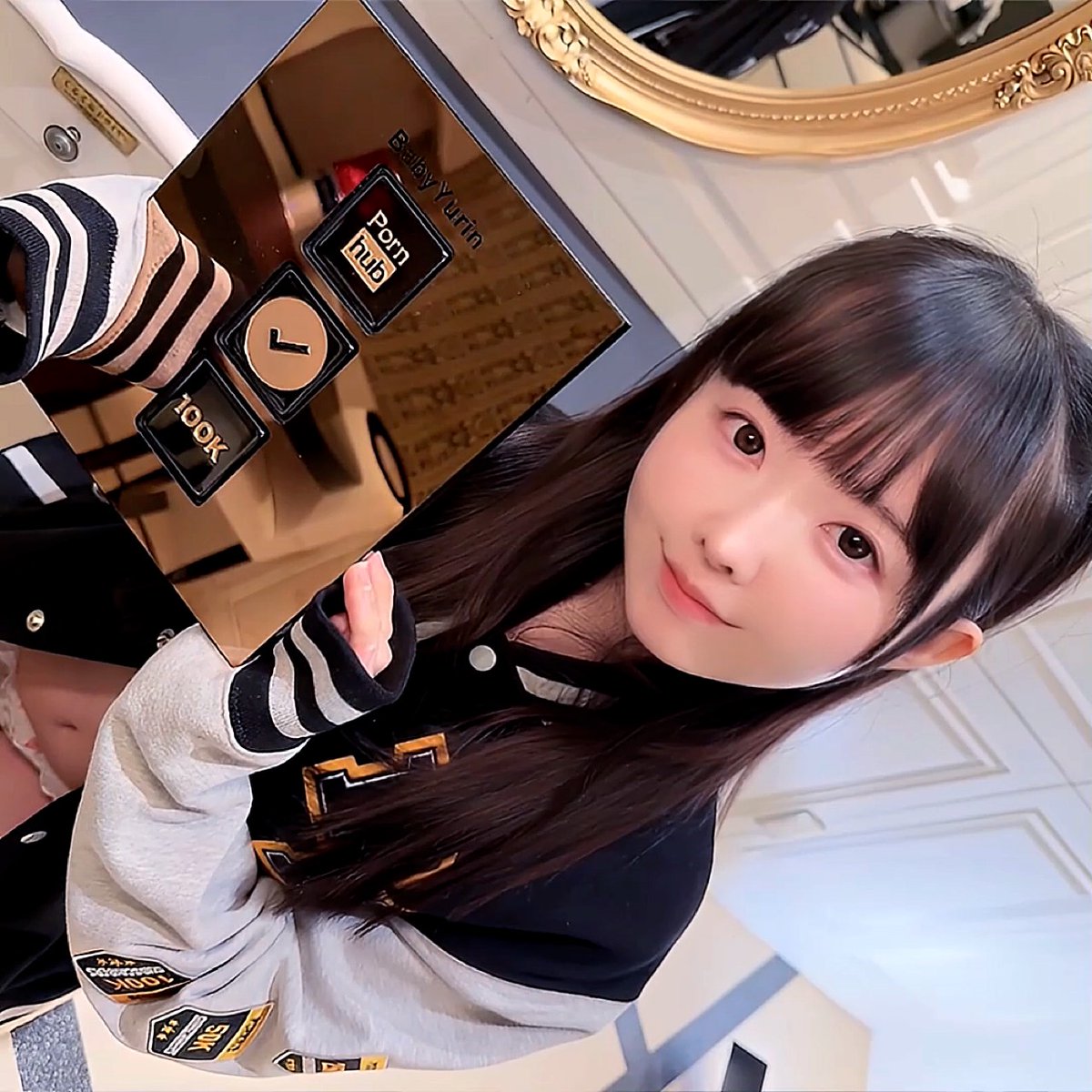 yurinchanx_'s tweet photo. みなしゃまありがとナーー🌗🌟💛🖤 https://t.co/jpgfMLB8El