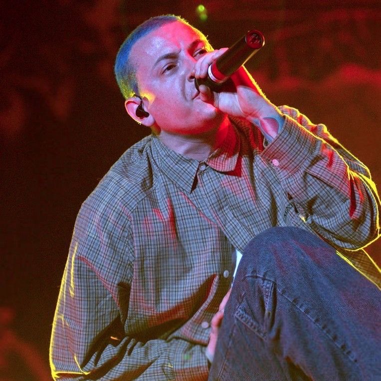 I FOUND MORE PHOTOS!! here 
are some more blueberry head Chester!!