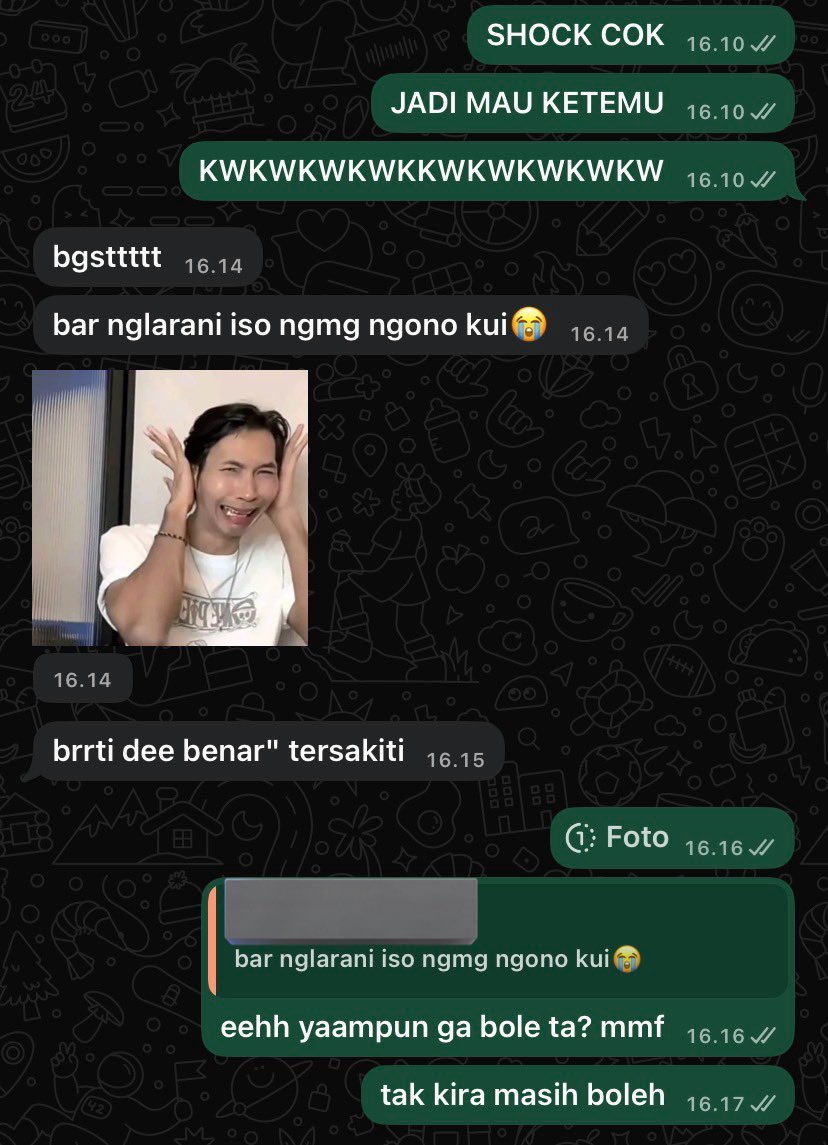 𝐓alora tweet media