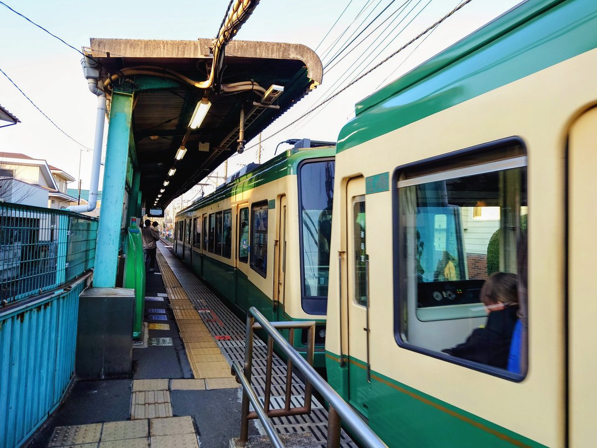 駅名看板なくなったんですね😟
＃柳小路駅
＃江ノ電