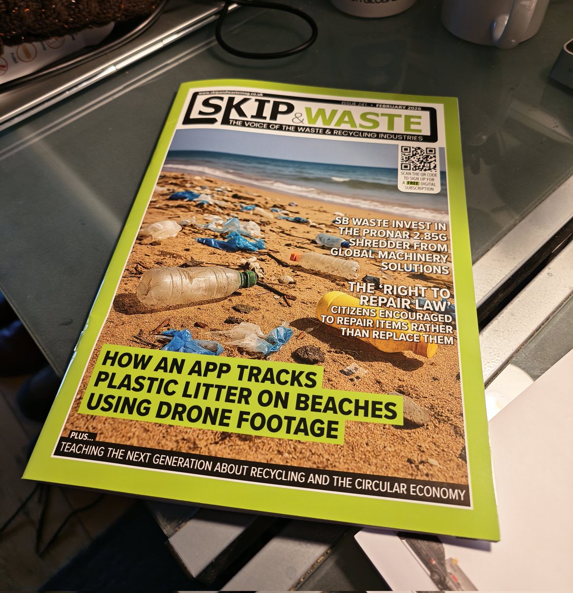 My go to read <a href="/BBC6Music/">BBC Radio 6 Music</a> <a href="/themarkrad/">Mark Radcliffe</a> <a href="/StuartMaconie/">Stuart Maconie</a>