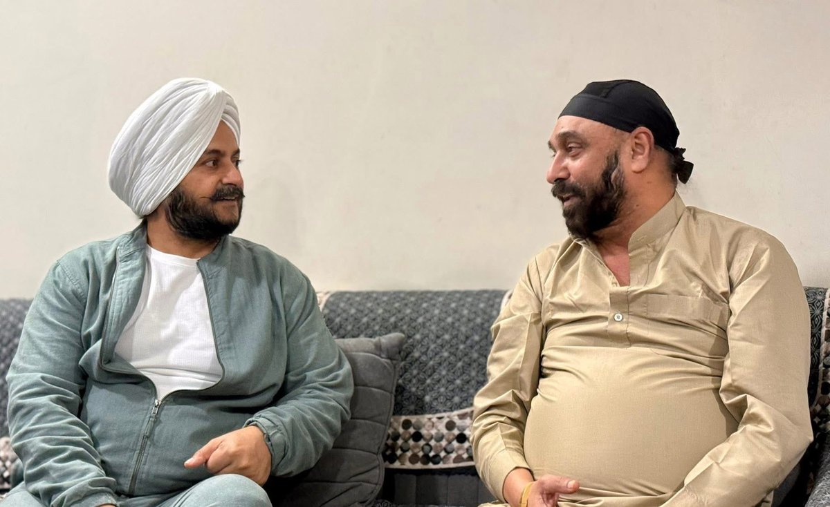 JarnailSinghAAP's tweet photo. ਸਵਰਗਵਾਸੀ ਮਾਤਾ ਕੁਲਦੀਪ ਕੌਰ ਜੀ, ਜੋ ਕੁਝ ਦਿਨ ਪਹਿਲਾ ਅਕਾਲ ਚਲਾਣਾ ਕਰ ਗਏ ਸੀ, ਅੱਜ ਉਨ੍ਹਾਂ ਦੇ ਘਰ ਜਾ ਕੇ ਪਰਿਵਾਰ ਨਾਲ ਦੁੱਖ ਸਾਂਝਾ ਕੀਤਾ ਅਤੇ ਅਕਾਲ ਪੁਰਖ ਅੱਗੇ ਵਿਛੜੀ ਰੂਹ ਨੂੰ ਆਪਣੇ ਚਰਨਾਂ ਵਿੱਚ ਨਿਵਾਸ ਬਖ਼ਸ਼ਣ ਦੀ ਅਰਦਾਸ ਕੀਤੀ..🙏🏻
#RIP
#Waheguru
#Condolences
#Ardas
#InLovingMemory https://t.co/i5EDzEu70M