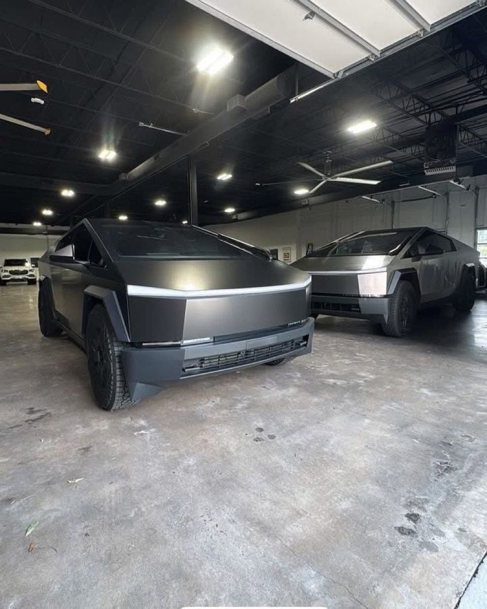 mentioned you: send ur account details. 

I will start crediting from now till evening! Must be following 💰💸