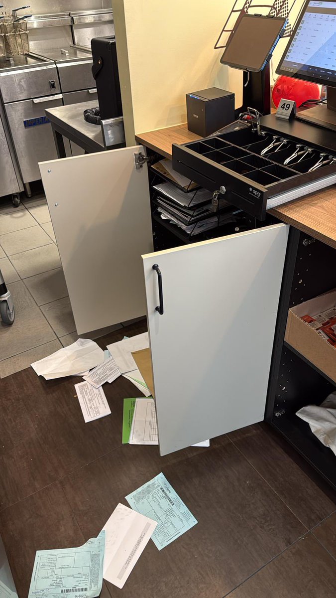 Valouzz 👁‍🗨 tweet media