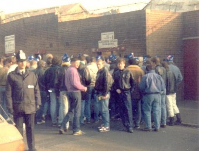 FootballAwaydays tweet media