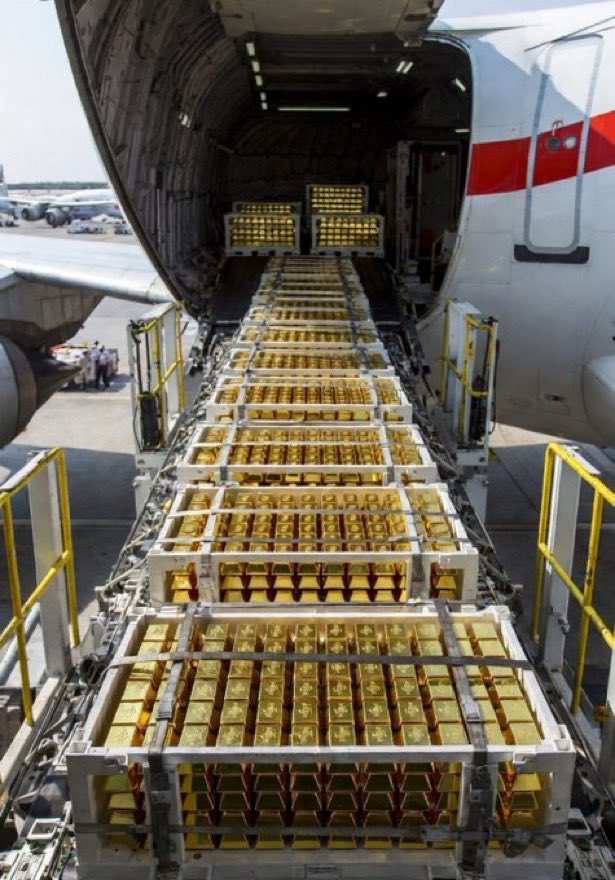 lilianaf523's tweet photo. 🚨🚨SON 127 TONELADAS DE ORO‼️

Enviadas clandestinamente a Suiza por  Maduro en solo 5 años. https://t.co/W55NdDxsjC