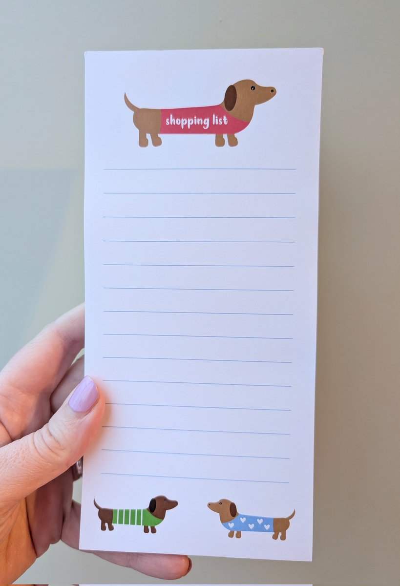 andrealem's tweet image. Cute notepads 
All illustrated and designed by me 
Lots of lovely designs available 
£5 each with free shipping 

andrealemindesign.etsy.com

#UKGiftHour #UKGiftAM #notepads #stationery #giftideas #sundayvibes