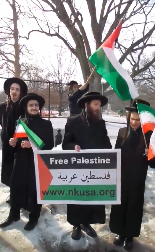 ErickaFeusier's tweet image. American Jews are against Netanyahu.

Netanyahu, shame, shame! You don't act in the Jewish name.
#Netanyahu #Jews