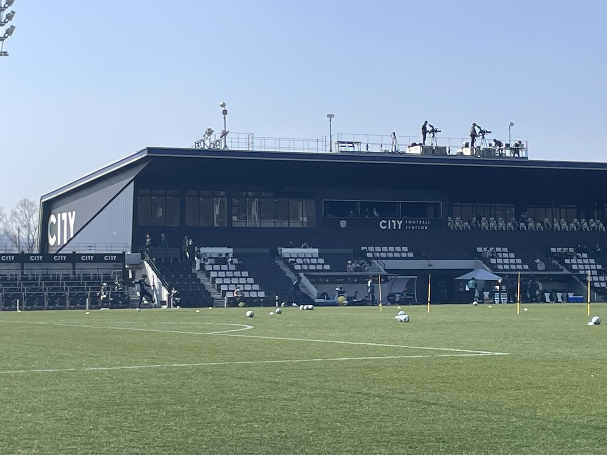 シータ tweet media