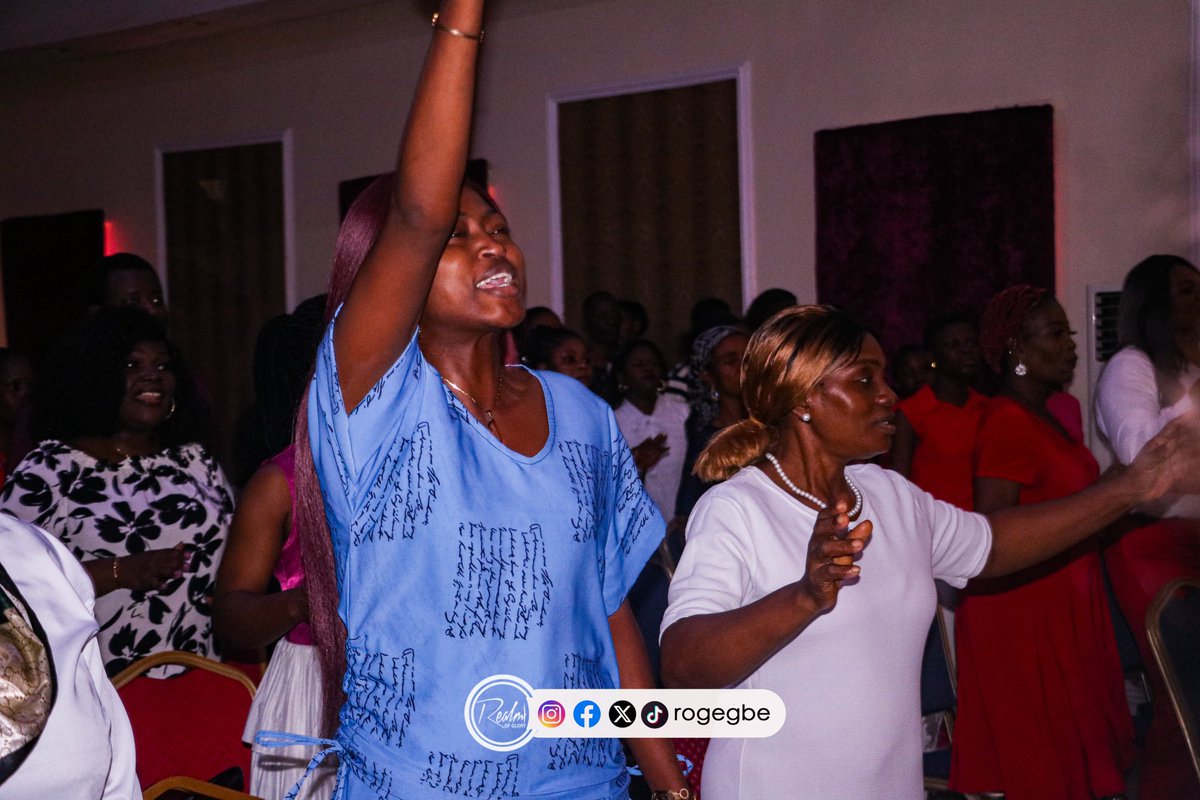 rogegbe's tweet photo. Your love has taken over me
Yes I've learnt to depend on you
I've got confidence in you
In you oh Lord, I put my trust...
#ValentineSpecial #rogegbe #RogService #HouseholdofFaith https://t.co/PoLDradFpz