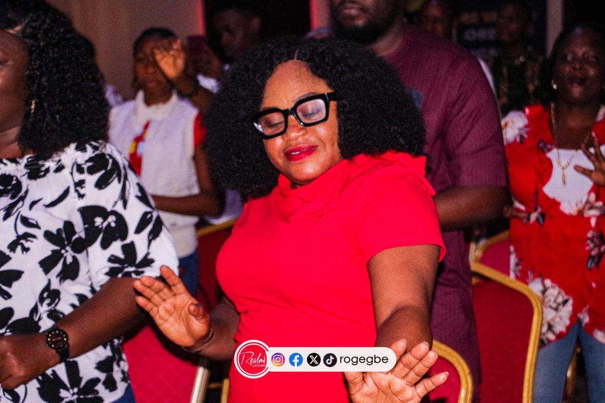 rogegbe's tweet photo. Your love has taken over me
Yes I've learnt to depend on you
I've got confidence in you
In you oh Lord, I put my trust...
#ValentineSpecial #rogegbe #RogService #HouseholdofFaith https://t.co/PoLDradFpz