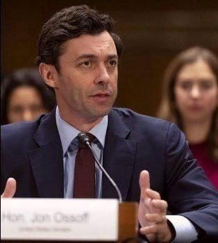 EshaAA33's tweet image. 🚨 BREAKING: Riley Gaines vows to make it her mission to unseat Democrat Senator John Ossoff in 2026 after he voted against protecting women’s sports from biological males. 

Do you support this?

YES or NO?

IF you support this, Give me a THUMBS-UP👍!