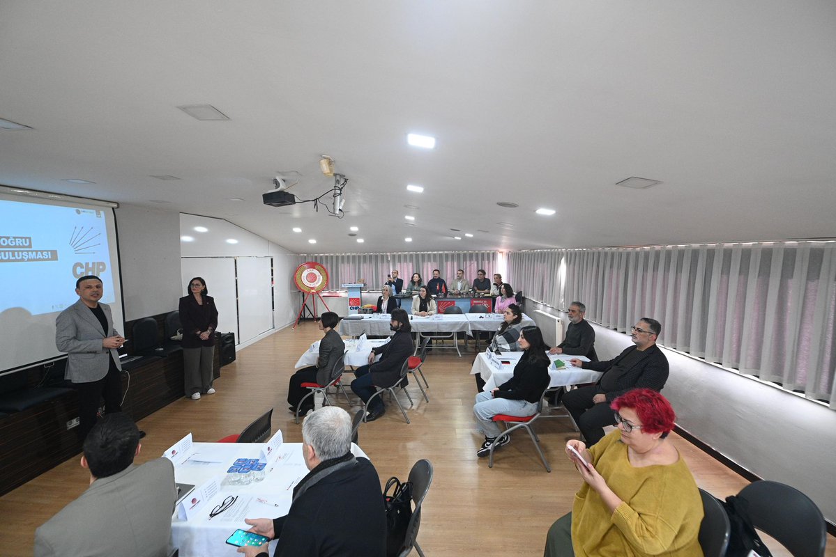 İl Başkanımız Özgür Çelik, Parti Okulu eğitmenlerimizin yönetici eğitimine katıldı.

Güçlü örgütümüz ve iktidar programımızla geleceğe yürüyoruz!