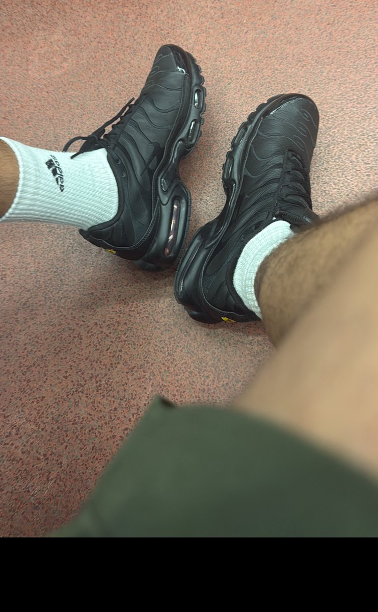 Un temps parfait pour avoir un batard à mes pieds
Perfect weather to have a fag at my feet

#sneaks #kiffeur #gayfeet #footfetish #SneakerFetish #ObeyYourMaster #niketns #master #feetworshi̇p #sneakers

<a href="/AlphaMaleWorld1/">💪🏻 Alpha Male World 🌎</a> @AlphaKingsRT <a href="/AlphaFeetPromo/">Alphapromo</a> <a href="/alphaxfindomrt/">findom rt</a> <a href="/alphasretweet/">Alphas World (3.4k) 💪</a>