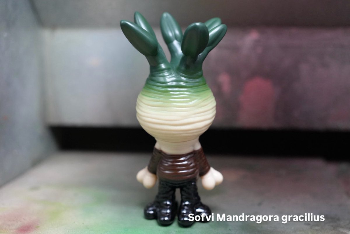 スタイリッシュマンドラグラキにメガネやヘッドホンを装備！ マフラー