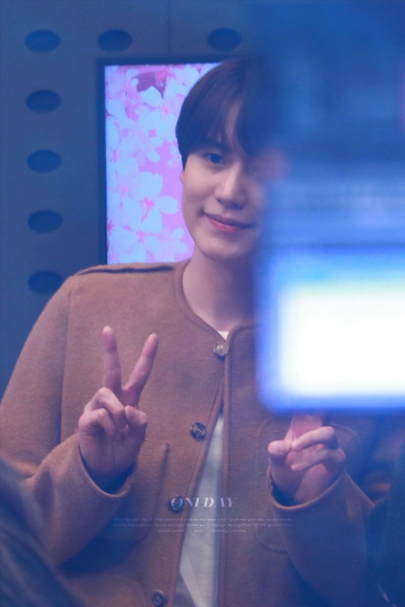 KYUHYUN PICS! 🐶🐧💙 tweet media