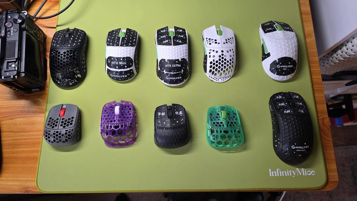 LOG_PILE tweet media