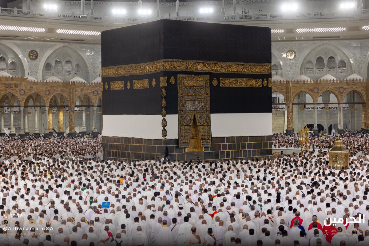 رمضان يقترب ، والقلب يرتقب 
اللهم بلغنا رمضان وبارك لنا فيه
-~~~~~
اللهم أهل علينا شهر رمضان بالأمن والإيمان 
.
#القرآن_الكريم 
 #اللهم_بلغنا_رمضان