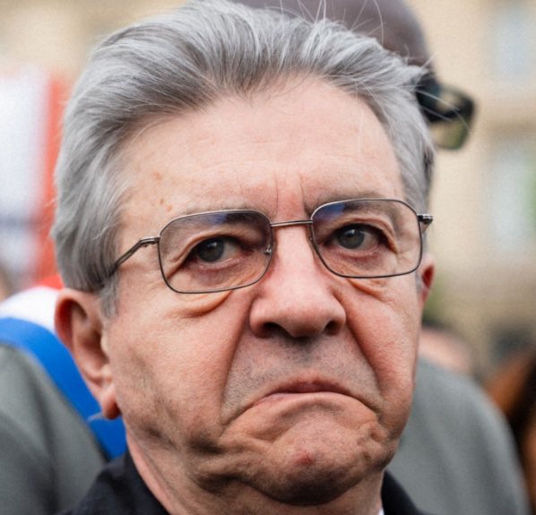 Mélenchon, 
Itinéraire raté d'un misérable politique vers un mouvement soutien d'assassins.