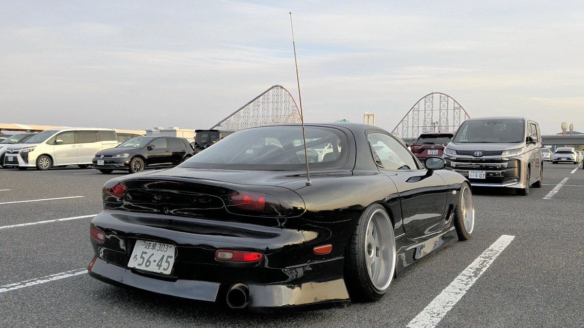 #斜め後ろはかっこいいかもしれない

一番好きです。