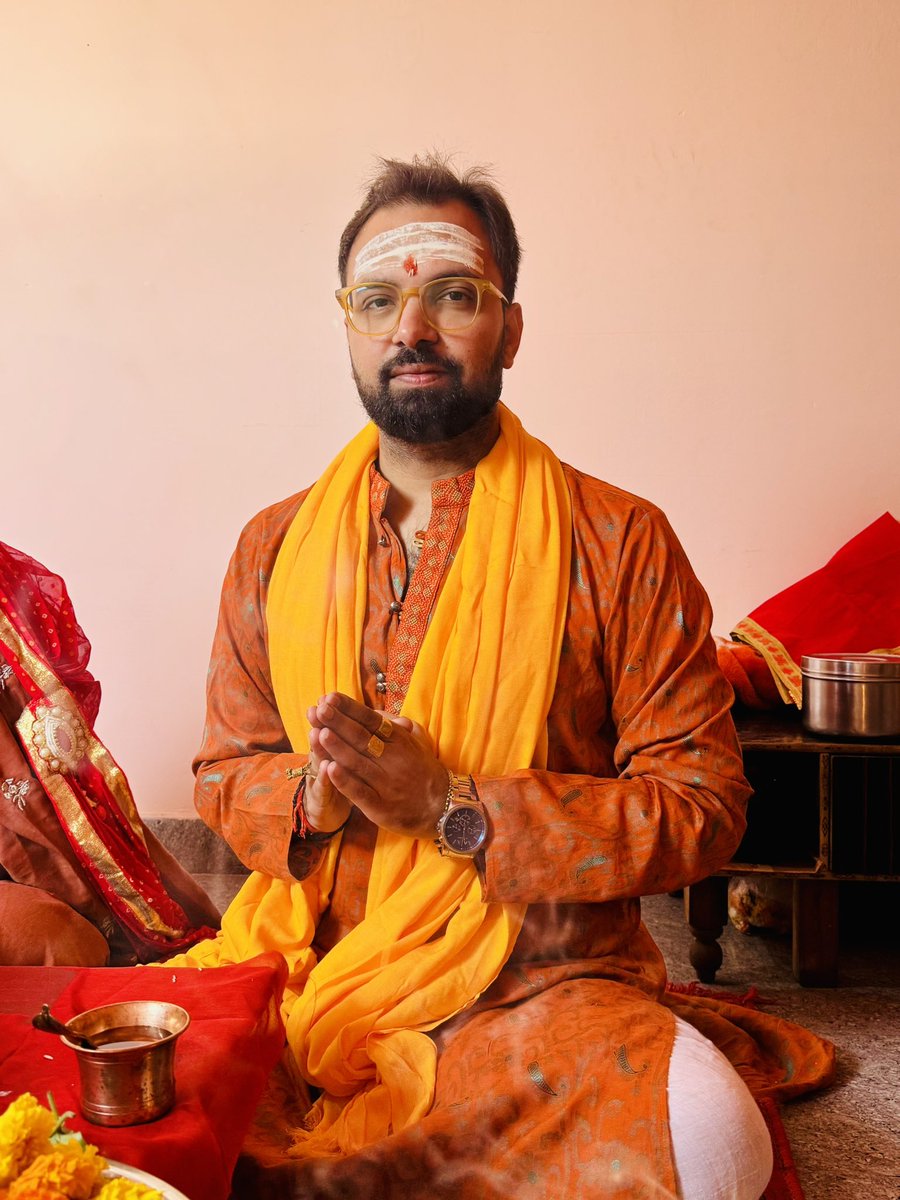 महाशिवरात्रि की हार्दिक शुभकामनाएँ❤️

भगवान शिव की कृपा आप पर बनी रहे,
आपके जीवन से सभी दुःख दूर हों और सुख-शांति, सफलता और समृद्धि का वास हो।

हर हर महादेव! 🙏

#amitmishra #mahakal #shivratri #mahadev #ujjain