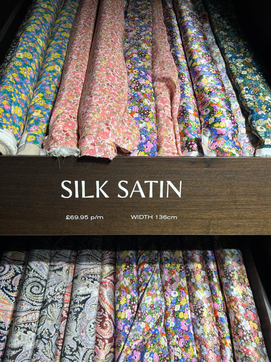 hey__katherine's tweet photo. Shopping at Liberty and discovering gems in a vintage store!🛍 https://t.co/cyCE9skfQY