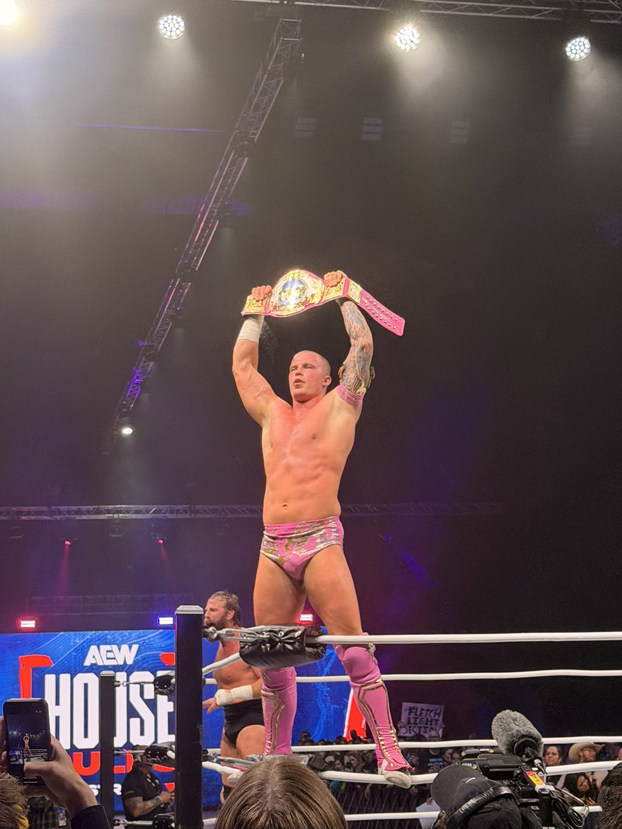 Dylzz008's tweet photo. @kylefletcherpro the champ is here #Houserules #aew https://t.co/TWFfaAsvwK