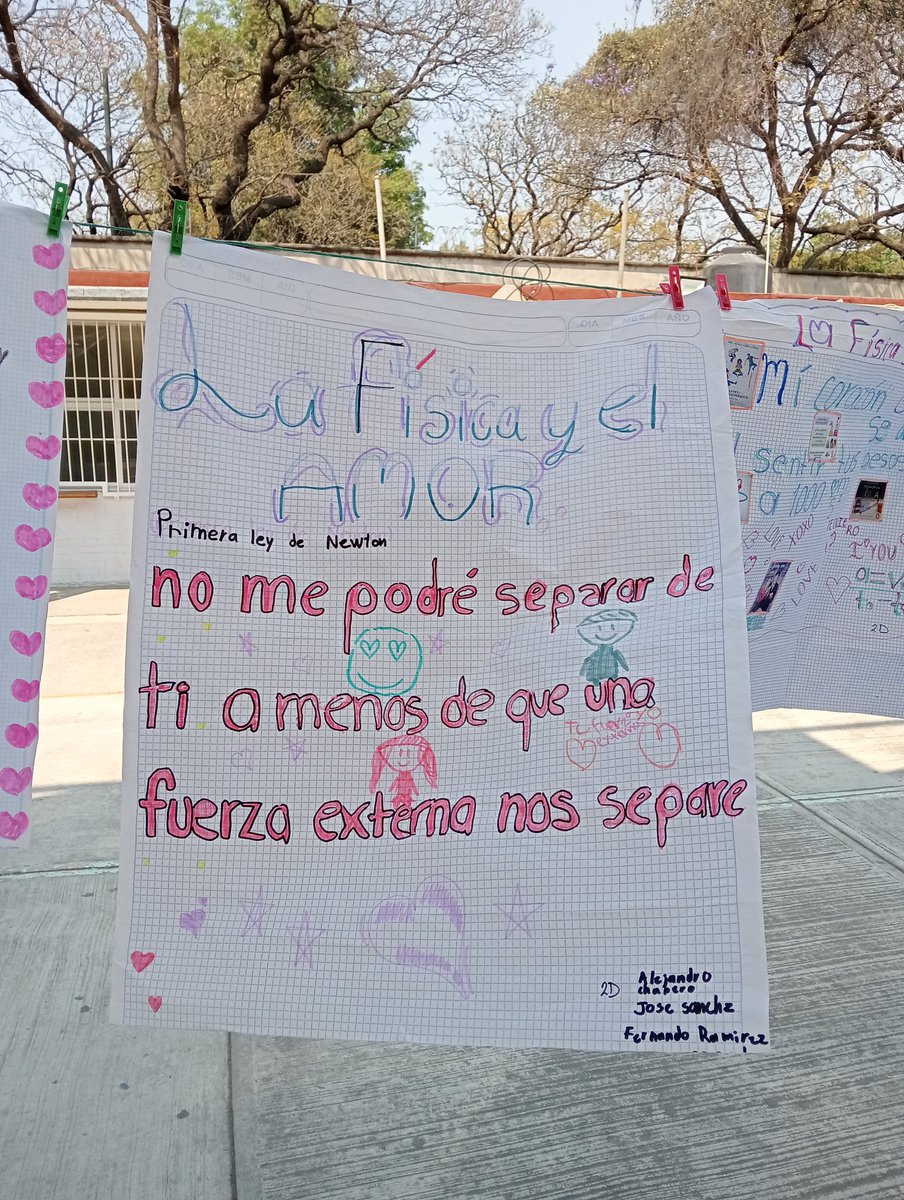 linsaltit64's tweet photo. Y mientras en la escuela así alumnos y profesores con creatividad llevaron a cabo este proyecto ...❤️#diadelamoryamistad https://t.co/NPCUuWdPnB