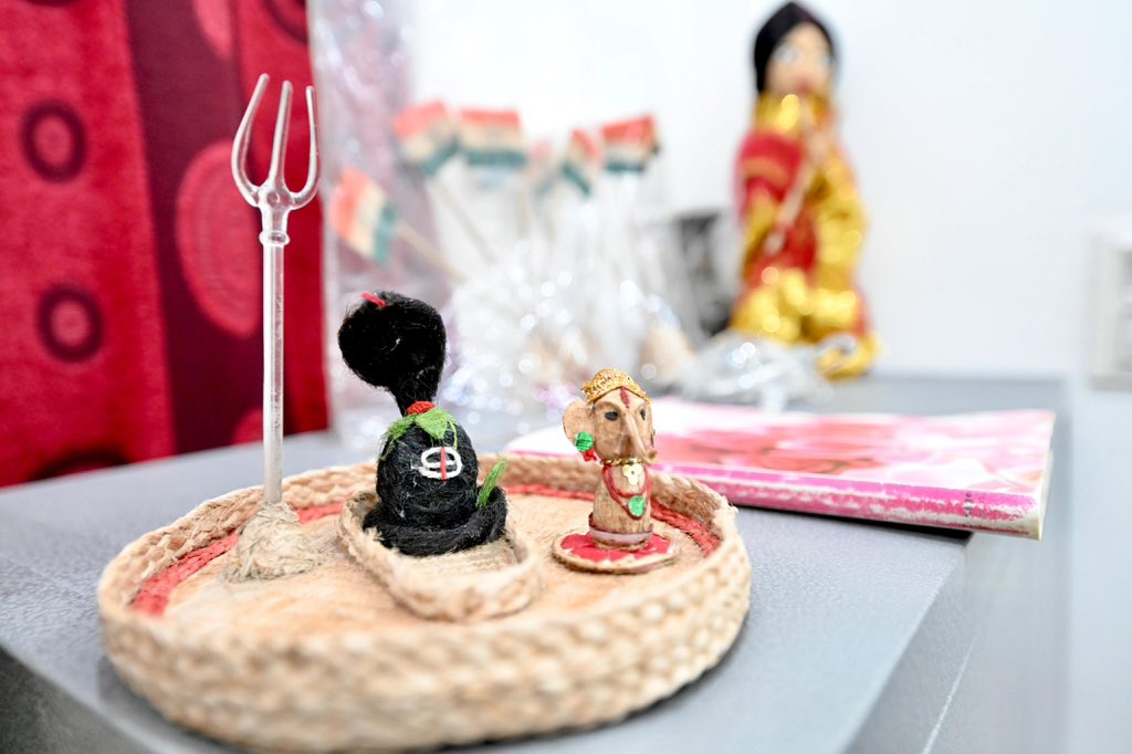 ॐ नमः शिवाय!
महाशिवरात्रि के पावन पर्व पर आप सभी को हार्दिक शुभकामनाएं।