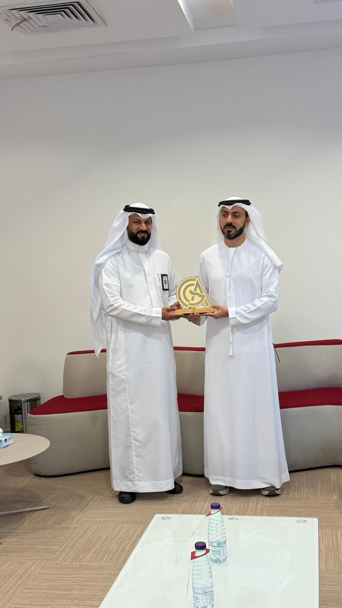 GACgulf's tweet photo. باشر سعادة خالد بن عبدالله السعدي اليوم مهام عمله مديراً عاماً لمركز الاعتماد الخليجي، سائلين الله له التوفيق في تطوير منظومة الاعتماد وتعزيز جودة الخدمات والمنتجات وتحقيق المستهدفات المرجوة من القادة واصحاب المعالي 

H.E. Khalid bin Abdullah Al-Saadi assumed today his duties as Director General of the GCC Accreditation Center. We wish him success in developing the accreditation system, enhancing the quality of services and products, and achieving the aspired objectives of the leadership and Their Excellencies.

#الاعتماد
#الجودة
#مجلس_التعاون_الخليجي