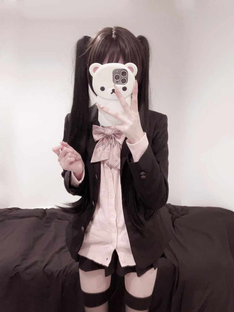 ♱ tweet media