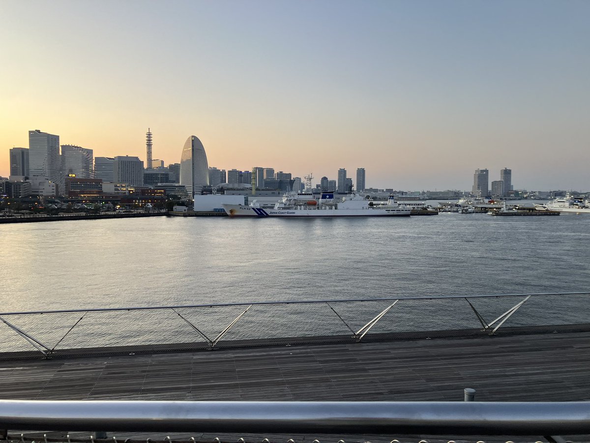 meraryosuke's tweet photo. ZINEフェス横浜、撤収完了しました！
💐お越しいただいた皆様ありがとうございました🎉 https://t.co/nsxsWuka5L